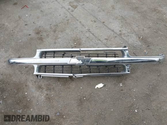 1999 Chevrolet Silverado 1500 LS with VIN 1GCEC14T6XZ118695, listed as a IAAI auction lot 43337880 with 235,407 mi miles and . Bid and sale history available at DreamBid. Image 18.