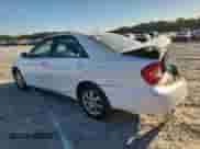 2004 Toyota Camry LE с VIN JTDBE32KX40254380, выставлен на аукционе Copart как лот 82408945 с пробегом 201 418 миль миль и Списание • Salvage title. История ставок и продаж доступна на DreamBid. Изображение 2.