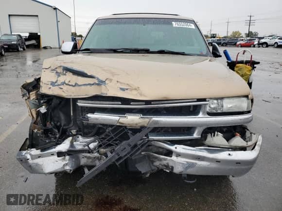 2000 Chevrolet Suburban LT z VIN 3GNFK16T7YG150665, wystawiony jako Copart lot #76552064 z przebiegiem 214 608 mil mil oraz Szkoda całkowita • Salvage title. Historia ofert i sprzedaży dostępna na DreamBid. Obrazek 5.