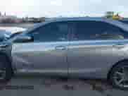 2017 Toyota Camry XLE z VIN 4T1BF1FK1HU660134, wystawiony jako IAAI lot #43300739 z przebiegiem 121 817 mil mil oraz . Historia ofert i sprzedaży dostępna na DreamBid. Obrazek 15.