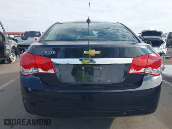 2016 Chevrolet Cruze LS с VIN 1G1PC5SG7G7185445, выставлен на аукционе IAAI как лот 43126965 с пробегом 94 859 миль миль и . История ставок и продаж доступна на DreamBid. Изображение 16.