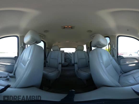 2011 Chevrolet Tahoe LT с VIN 1GNSKBE01BR293470, выставлен на аукционе IAAI как лот 42837607 с пробегом 156 148 миль миль и . История ставок и продаж доступна на DreamBid. Изображение 18.