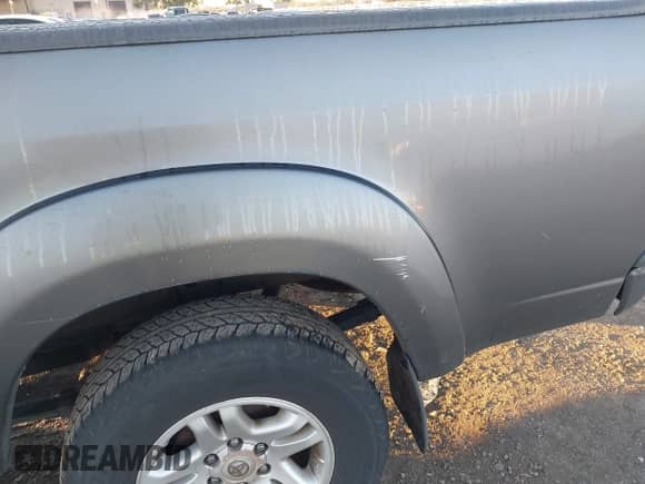 2004 Toyota Tundra Limited с VIN 5TBDT48114S438633, выставлен на аукционе IAAI как лот 43485878 с пробегом 245 296 миль миль и . История ставок и продаж доступна на DreamBid. Изображение 6.