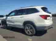 2017 Honda Pilot EX-L с VIN 5FNYF6H87HB007605, выставлен на аукционе Copart как лот 64410335 с пробегом 107 549 миль миль и Списание • Salvage title. История ставок и продаж доступна на DreamBid. Изображение 2.