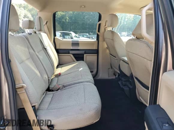 2019 Ford F-150 XL с VIN 1FTEW1CPXKFA06133, выставлен на аукционе Copart как лот 81080965 с пробегом 149 806 миль миль и Списание • Salvage title. История ставок и продаж доступна на DreamBid. Изображение 10.