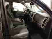 2019 Ram 1500 SLT с VIN 1C6RR7TT4KS695349, выставлен на аукционе IAAI как лот 40818875 с пробегом 105 923 миль миль и . История ставок и продаж доступна на DreamBid. Изображение 5.