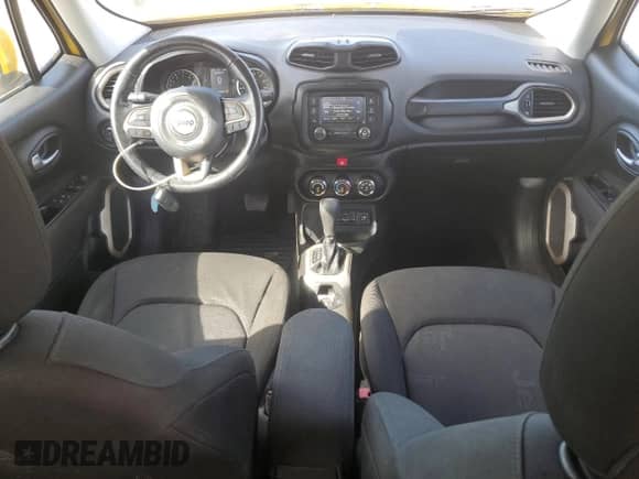 2017 Jeep Renegade Latitude с VIN ZACCJABB3HPE90213, выставлен на аукционе Copart как лот 70889635 с пробегом 137 765 миль миль и Списание • Salvage title. История ставок и продаж доступна на DreamBid. Изображение 8.