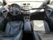 2010 Toyota RAV4 Sport с VIN 2T3WK4DV3AW004252, выставлен на аукционе Copart как лот 52110205 с пробегом 213 975 миль миль и Списание • Salvage title. История ставок и продаж доступна на DreamBid. Изображение 8.