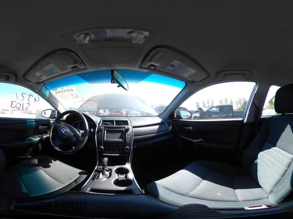 2017 Toyota Camry XLE с VIN 4T1BF1FK2HU718316, выставлен на аукционе IAAI как лот 43215103 с пробегом 85 052 миль миль и . История ставок и продаж доступна на DreamBid. Изображение 19.