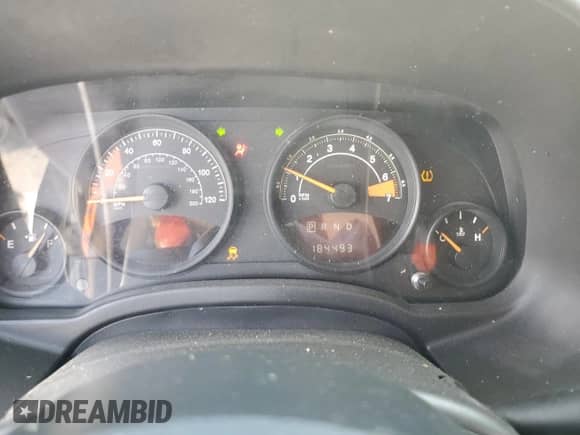 2016 Jeep Compass Sport с VIN 1C4NJDBBXGD566744, выставлен на аукционе Copart как лот 82748415 с пробегом 184 493 миль миль и Чистый • Clean title. История ставок и продаж доступна на DreamBid. Изображение 9.