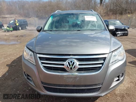 2011 Volkswagen Tiguan S with VIN WVGBV7AX2BW533378, listed as a IAAI auction lot 41922023 with 110,452 mi miles and . Bid and sale history available at DreamBid. Image 6.