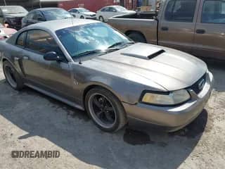 2002 Ford Mustang GT Deluxe с VIN 1FAFP42X32F147636, выставлен на аукционе IAAI как лот 43284685 с пробегом 108 304 миль миль и . История ставок и продаж доступна на DreamBid. Изображение 1.