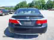 2015 Honda Accord Touring z VIN 1HGCR6F74FA005541, wystawiony jako IAAI lot #42694286 z przebiegiem 285 647 mil mil oraz . Historia ofert i sprzedaży dostępna na DreamBid. Obrazek 17.