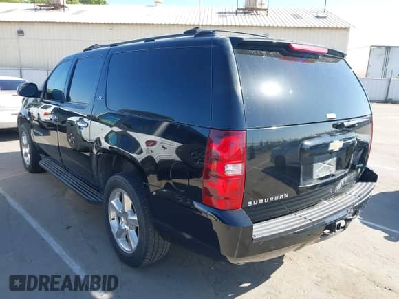 2007 Chevrolet Suburban LT с VIN 3GNFC16007G211002, выставлен на аукционе IAAI как лот 42185307 с пробегом 203 493 миль миль и . История ставок и продаж доступна на DreamBid. Изображение 3.