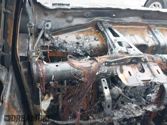 2013 Toyota Sienna XLE с VIN 5TDDK3DC1DS051835, выставлен на аукционе IAAI как лот 41386959 с пробегом Не указан миль и . История ставок и продаж доступна на DreamBid. Изображение 7.