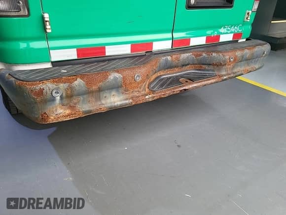 2011 Ford Econoline Cargo Commercial with VIN 1FTNE2EL2BDA70911, listed as a IAAI auction lot 43563678 with 148,036 mi miles and . Bid and sale history available at DreamBid. Image 8.