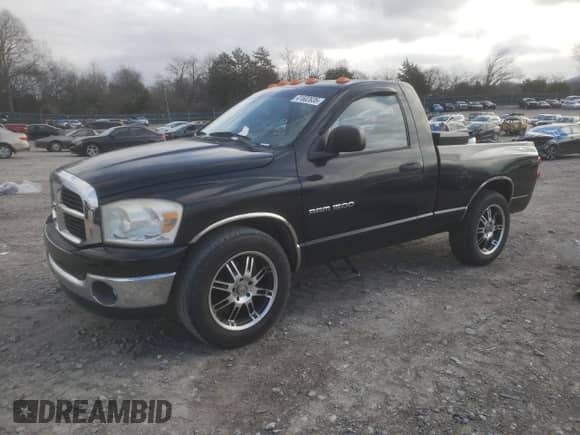 2007 Dodge 1500 SLT z VIN 1D7HA16P27J635855, wystawiony jako Copart lot #41602635 z przebiegiem 135 672 mil mil oraz Szkoda całkowita • Salvage title. Historia ofert i sprzedaży dostępna na DreamBid. Obrazek 1.