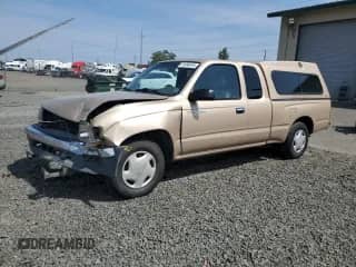 2000 Toyota Tacoma с VIN 4TAVL52N9YZ573825, выставлен на аукционе Copart как лот 61996915 с пробегом 95 041 миль миль и Списание • Salvage title. История ставок и продаж доступна на DreamBid. Изображение 1.