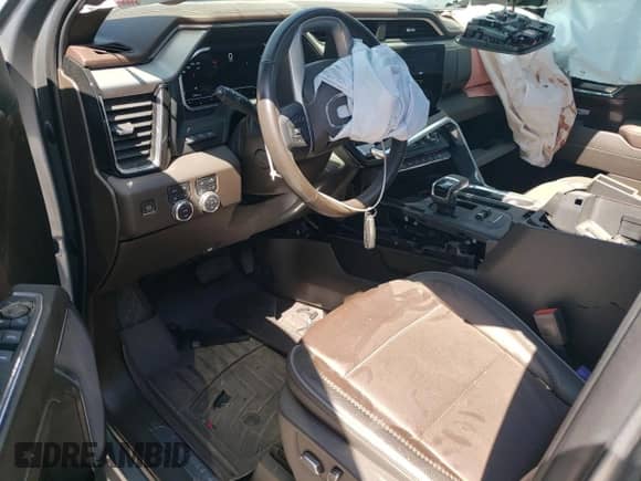 2023 GMC Sierra 1500 Denali z VIN 1GTUUGE85PZ155131, wystawiony jako Copart lot #51822715 z przebiegiem 38 834 mil mil oraz Szkoda całkowita • Salvage title. Historia ofert i sprzedaży dostępna na DreamBid. Obrazek 8.