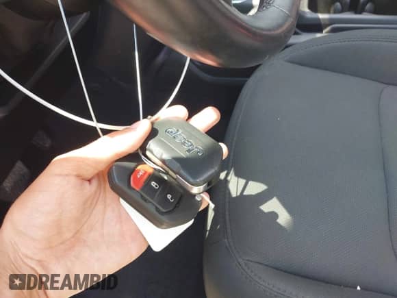 2021 Jeep Wrangler Unlimited 80th Anniversary with VIN 1C4HJXDG2MW700489, listed as a IAAI auction lot 43018398 with 43,611 mi miles and . Bid and sale history available at DreamBid. Image 11.