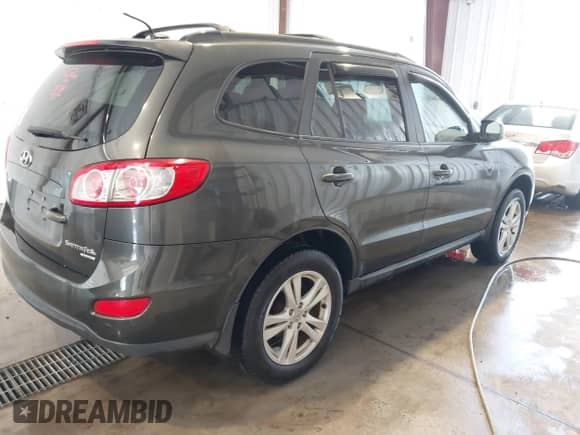 2010 Hyundai Santa Fe SE с VIN 5NMSHDAG0AH407449, выставлен на аукционе IAAI как лот 42943823 с пробегом 127 857 миль миль и . История ставок и продаж доступна на DreamBid. Изображение 4.
