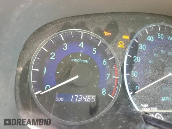 2010 Toyota Sienna CE z VIN 5TDKK4CC7AS320821, wystawiony jako Copart lot #71125375 z przebiegiem 173 465 mil mil oraz Szkoda całkowita • Salvage title. Historia ofert i sprzedaży dostępna na DreamBid. Obrazek 9.