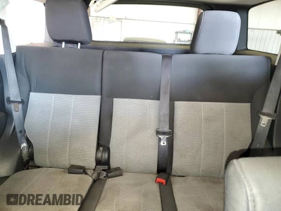 2009 Dodge Nitro SXT z VIN 1D8GU28KX9W536809, wystawiony jako Copart lot #77500034 z przebiegiem 155 737 mil mil oraz Szkoda całkowita • Salvage title. Historia ofert i sprzedaży dostępna na DreamBid. Obrazek 10.