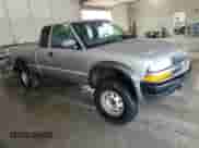 2000 Chevrolet S-10 LS ZR2 с VIN 1GCCT19W5Y8178582, выставлен на аукционе Copart как лот 57408875 с пробегом 264 571 миль миль и Списание • Salvage title. История ставок и продаж доступна на DreamBid. Изображение 4.