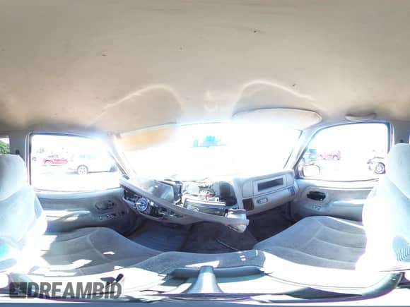 1999 Chevrolet Silverado 2500 with VIN 1GCGK29R4XF051160, listed as a Copart auction lot 67233005 with 226,759 mi miles and Salvage title. Bid and sale history available at DreamBid. Image 14.