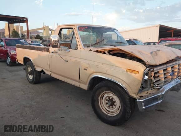1985 Ford F-250 с VIN 1FTHF2517FPB13166, выставлен на аукционе IAAI как лот 43073872 с пробегом 66 106 миль миль и . История ставок и продаж доступна на DreamBid. Изображение 1.