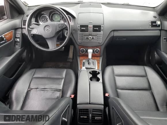 2011 Mercedes-Benz C 300 Sport с VIN WDDGF8BB4BF541603, выставлен на аукционе Copart как лот 89443375 с пробегом 193 726 миль миль и Чистый • Clean title. История ставок и продаж доступна на DreamBid. Изображение 8.