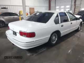1996 Chevrolet Caprice 1SA Special Value z VIN 1G1BL52P3TR165928, wystawiony jako IAAI lot #41271004 z przebiegiem 130 794 mil mil oraz . Historia ofert i sprzedaży dostępna na DreamBid. Obrazek 4.