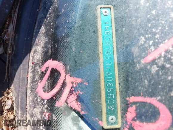 1990 Honda Accord with VIN 1HGCB7653LA065508, listed as a IAAI auction lot 42141552 with 287,026 mi miles and . Bid and sale history available at DreamBid. Image 9.