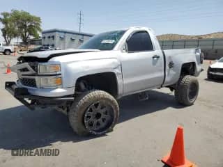 2014 Chevrolet Silverado 1500 Work Truck z VIN 1GCNKPEHXEZ348043, wystawiony jako Copart lot #61130575 z przebiegiem Nie podano mil oraz Szkoda całkowita • Salvage title. Historia ofert i sprzedaży dostępna na DreamBid. Obrazek 1.
