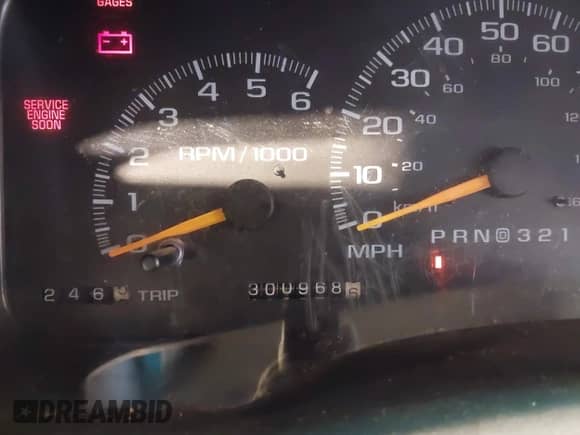 1999 Chevrolet Suburban with VIN 3GNFK16R4XG258423, listed as a IAAI auction lot 43541377 with 300,968 mi miles and . Bid and sale history available at DreamBid. Image 12.