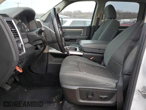 2016 Ram 1500 Big Horn z VIN 1C6RR6LM9GS389564, wystawiony jako Copart lot #43427245 z przebiegiem 83 553 mil mil oraz Czysty tytuł • Clean title. Historia ofert i sprzedaży dostępna na DreamBid. Obrazek 7.