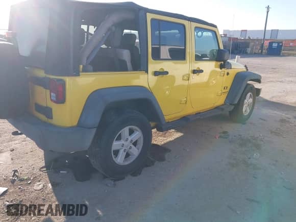 2008 Jeep Wrangler Unlimited X с VIN 1J4GB39118L563682, выставлен на аукционе IAAI как лот 41765503 с пробегом 195 683 миль миль и . История ставок и продаж доступна на DreamBid. Изображение 4.