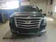 2019 Cadillac Escalade z VIN 1GYS4GKJ7KR327886, wystawiony jako Copart lot #59321585 z przebiegiem 156 070 mil mil oraz Czysty tytuł • Clean title. Historia ofert i sprzedaży dostępna na DreamBid. Obrazek 5.