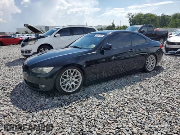 2010 BMW 3 Series 328i z VIN WBAWB3C50AP481743, wystawiony jako Copart lot #70067105 z przebiegiem 129 340 mil mil oraz Szkoda całkowita • Salvage title. Historia ofert i sprzedaży dostępna na DreamBid. Obrazek 1.
