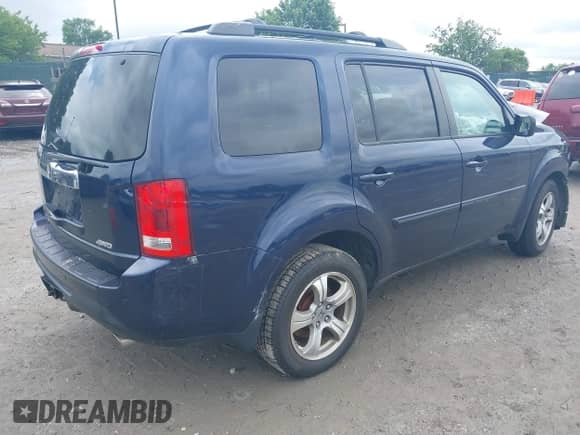 2013 Honda Pilot EX-L with VIN 5FNYF4H62DB072097, listed as a IAAI auction lot 42385561 with Not provided miles and . Bid and sale history available at DreamBid. Image 4.