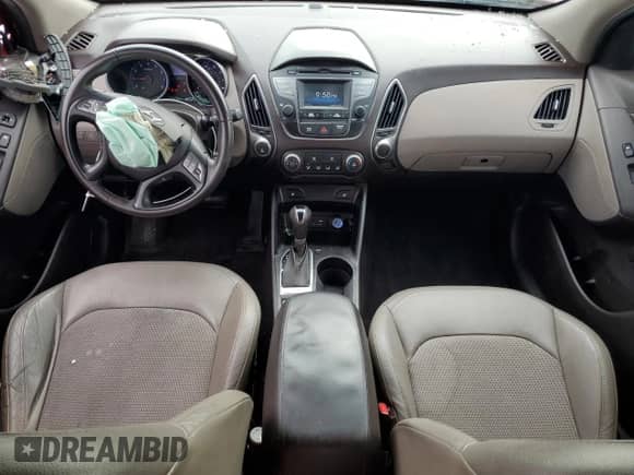 2015 Hyundai Tucson SE z VIN KM8JUCAG1FU077155, wystawiony jako Copart lot #81216415 z przebiegiem 101 118 mil mil oraz Szkoda całkowita • Salvage title. Historia ofert i sprzedaży dostępna na DreamBid. Obrazek 8.