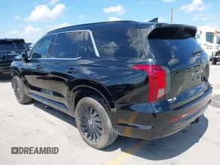 2025 Hyundai Palisade Calligraphy с VIN KM8R7DGE9SU818121, выставлен на аукционе IAAI как лот 43126321 с пробегом 21 041 миль миль и . История ставок и продаж доступна на DreamBid. Изображение 3.