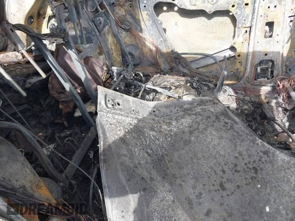 2020 Jeep Compass Latitude z VIN 3C4NJCBB1LT241799, wystawiony jako IAAI lot #40866536 z przebiegiem Nie podano mil oraz . Historia ofert i sprzedaży dostępna na DreamBid. Obrazek 8.