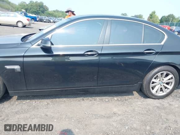 2016 BMW 5 Series 528i xDrive with VIN WBA5A7C55GG148999, listed as a IAAI auction lot 42931192 with 157,996 mi miles and . Bid and sale history available at DreamBid. Image 14.