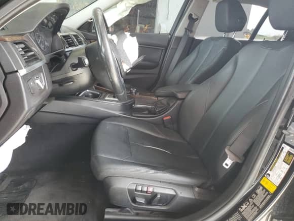 2014 BMW 3 Series 328i xDrive с VIN WBA3B5G50ENS08599, выставлен на аукционе Copart как лот 81977155 с пробегом 130 044 миль миль и Чистый • Clean title. История ставок и продаж доступна на DreamBid. Изображение 7.