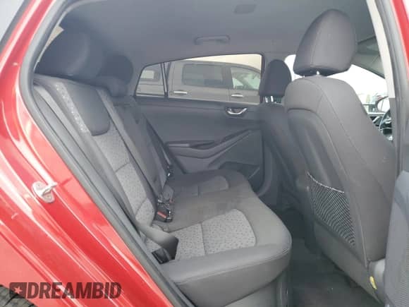 2019 Hyundai Ioniq SEL z VIN KMHC75LC8KU130997, wystawiony jako Copart lot #48557114 z przebiegiem 87 236 mil mil oraz . Historia ofert i sprzedaży dostępna na DreamBid. Obrazek 10.