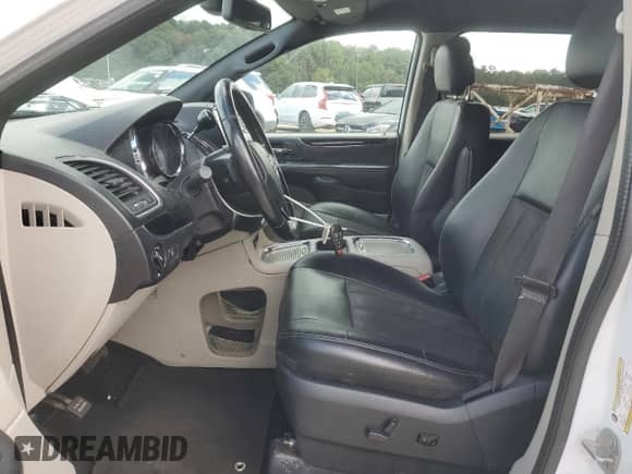 2019 Dodge Grand Caravan SXT с VIN 2C4RDGCG9KR761888, выставлен на аукционе Copart как лот 90283055 с пробегом 315 144 миль миль и Чистый • Clean title. История ставок и продаж доступна на DreamBid. Изображение 7.