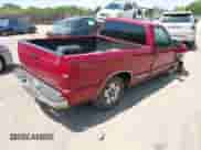 2000 Chevrolet S-10 with VIN 1GCCS1457YK285234, listed as a IAAI auction lot 42155328 with 384,761 mi miles and . Bid and sale history available at DreamBid. Image 4.