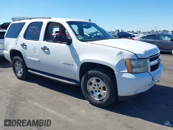 2009 Chevrolet Tahoe Commercial with VIN 1GNFK13049R106747, listed as a IAAI auction lot 42922952 with 229,240 mi miles and . Bid and sale history available at DreamBid. Image 1.