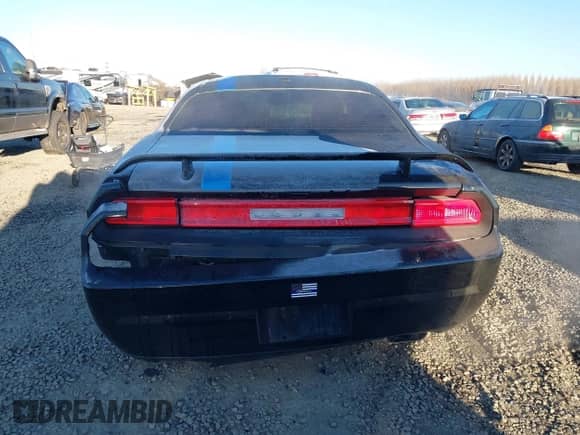 2013 Dodge Challenger R/T с VIN 2C3CDYBT1DH501055, выставлен на аукционе IAAI как лот 41424579 с пробегом 156 492 миль миль и . История ставок и продаж доступна на DreamBid. Изображение 16.